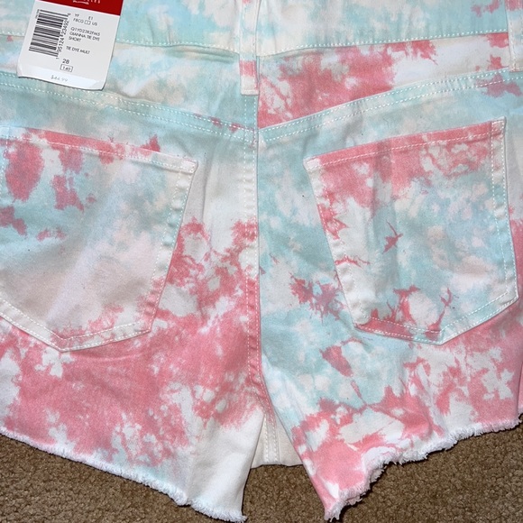 NWT Guess High Rise Waisted Tie Dye Stretch Denim Shorts - Picture 8 of 11